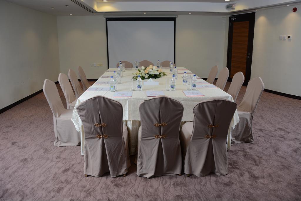 Aryana Hotel Sharjah Exterior photo